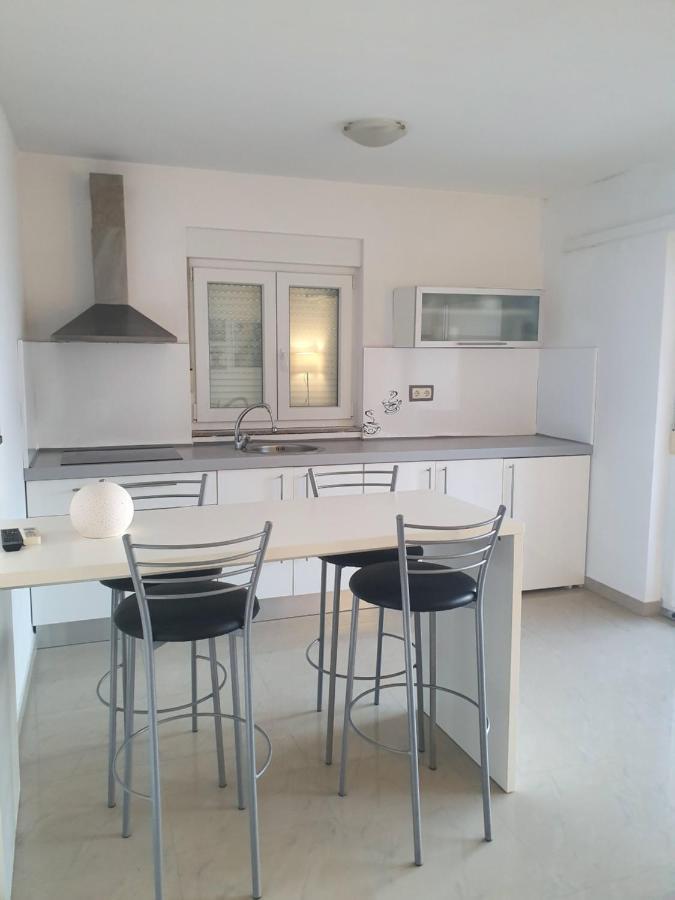Lavender Apartments Drage Extérieur photo