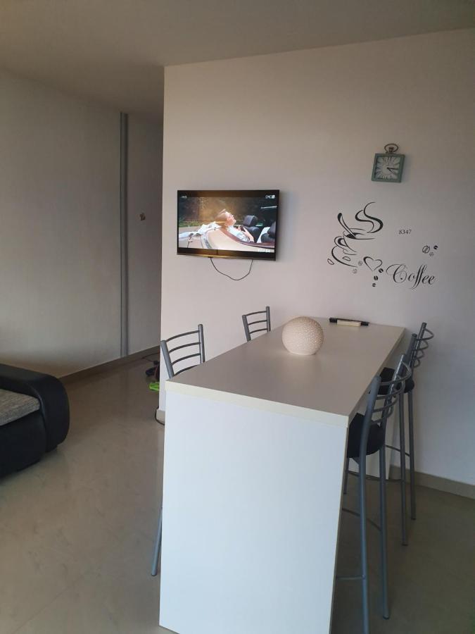 Lavender Apartments Drage Extérieur photo
